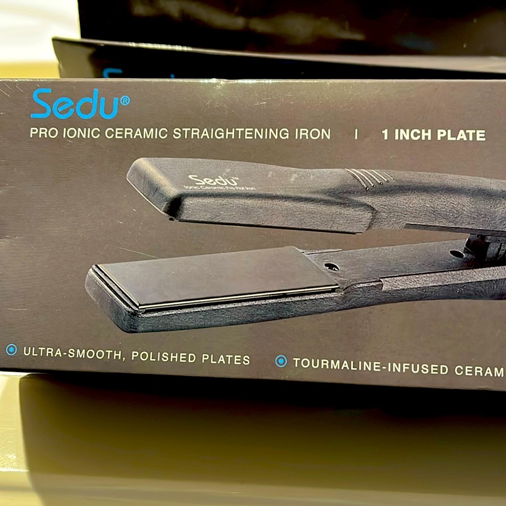 Sedu new in box pro ionic 1" plate hair straightener